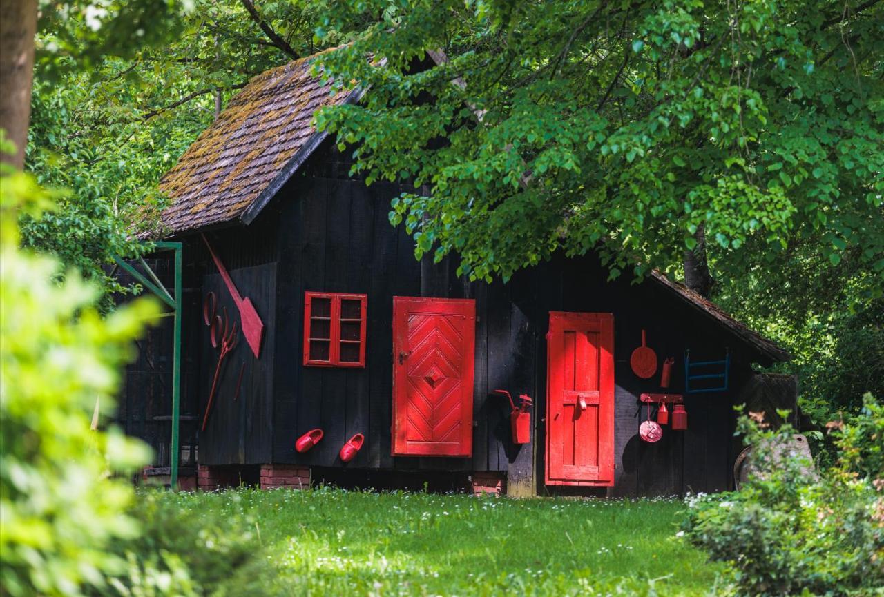Rajski Vrt - Lake House - Paradise Garden シサク エクステリア 写真